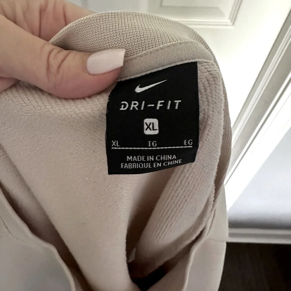 Oversized Nike Mid High Sweatshirt - Picture 5 of 6